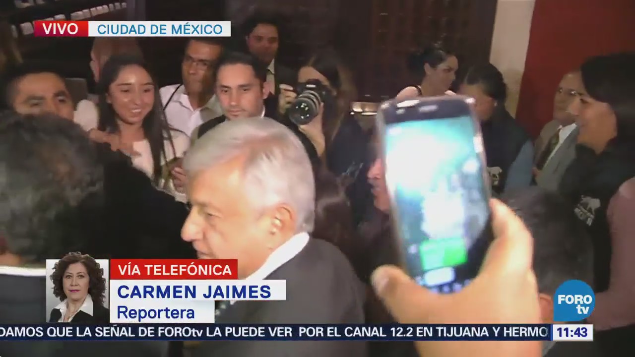 López Obrador concluye reunión con miembros del CCE
