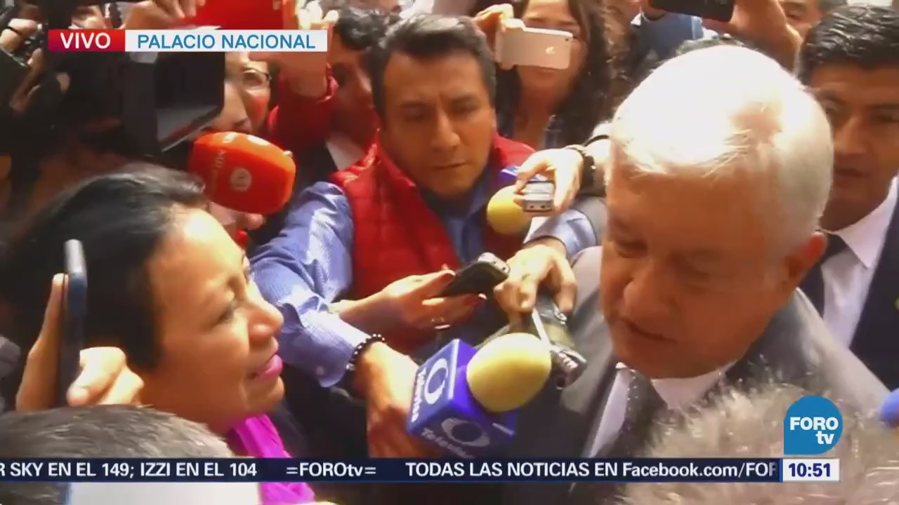 López Obrador llega con ánimos de conciliación a Palacio Nacional