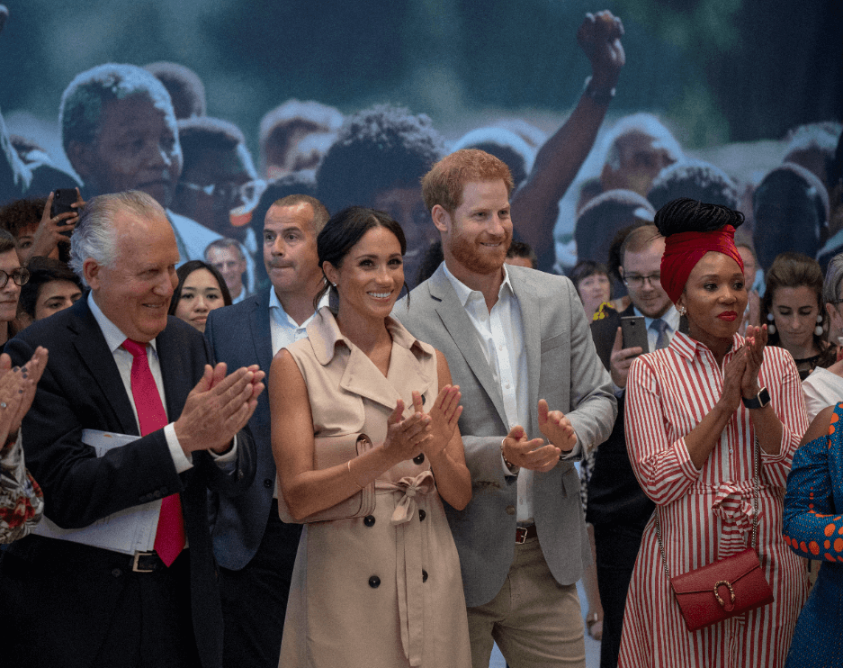 Los duques de Sussex inauguran exposición sobre Mandela