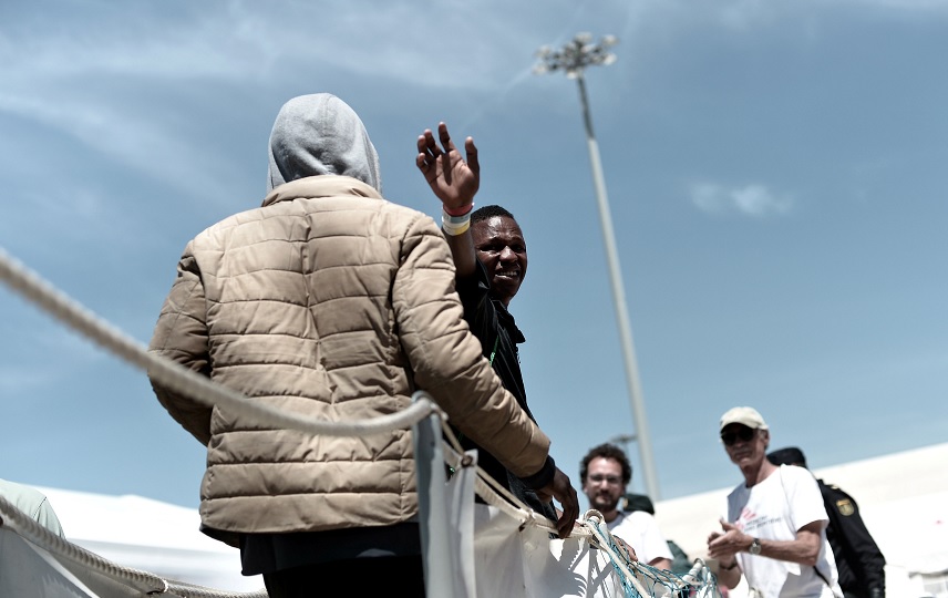 Francia recibirá 132 refugiados rescatados en Mediterráneo
