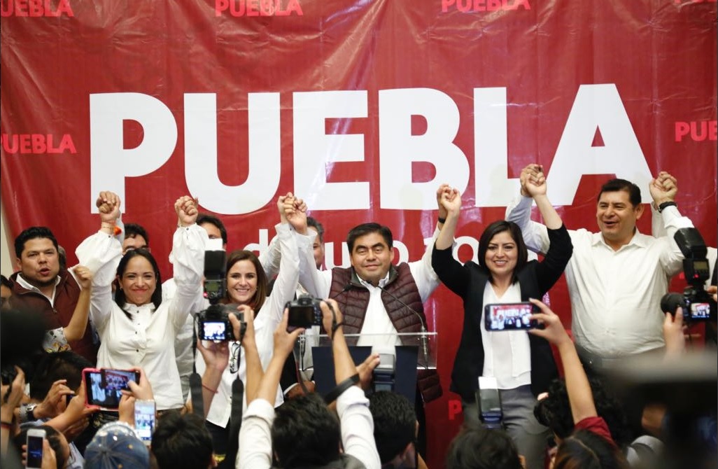 Miguel Barbosa se proclama ganador a la gubernatura Puebla