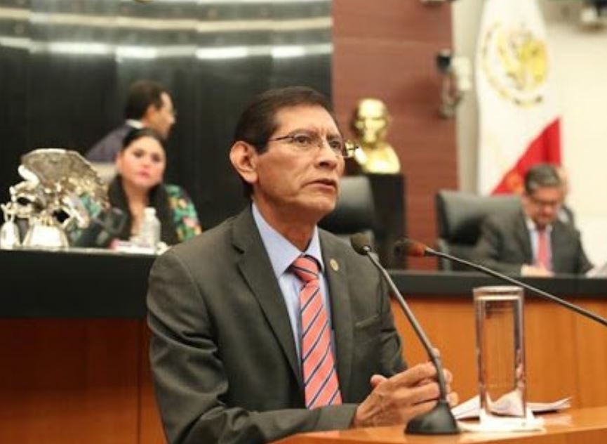 Diputados de Morena presentan iniciativa para acabar con los 'moches'
