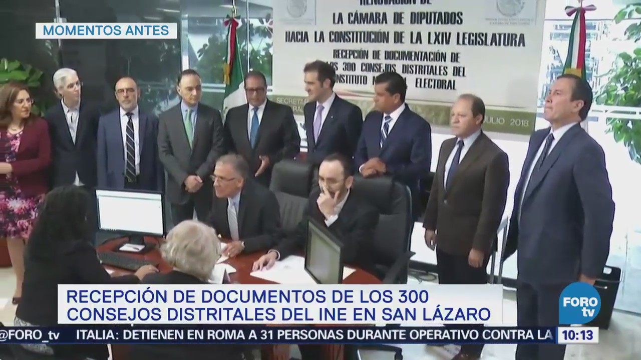 Recepción de documentos de 300 consejos distritales del INE en San Lázaro