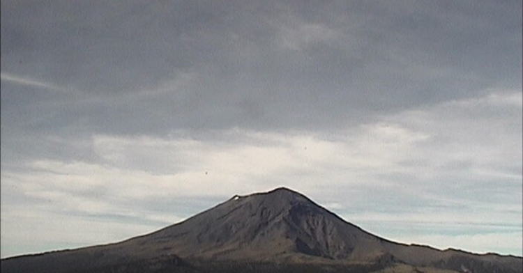 Volcán Popocatépetl emite 45 exhalaciones de baja intensidad