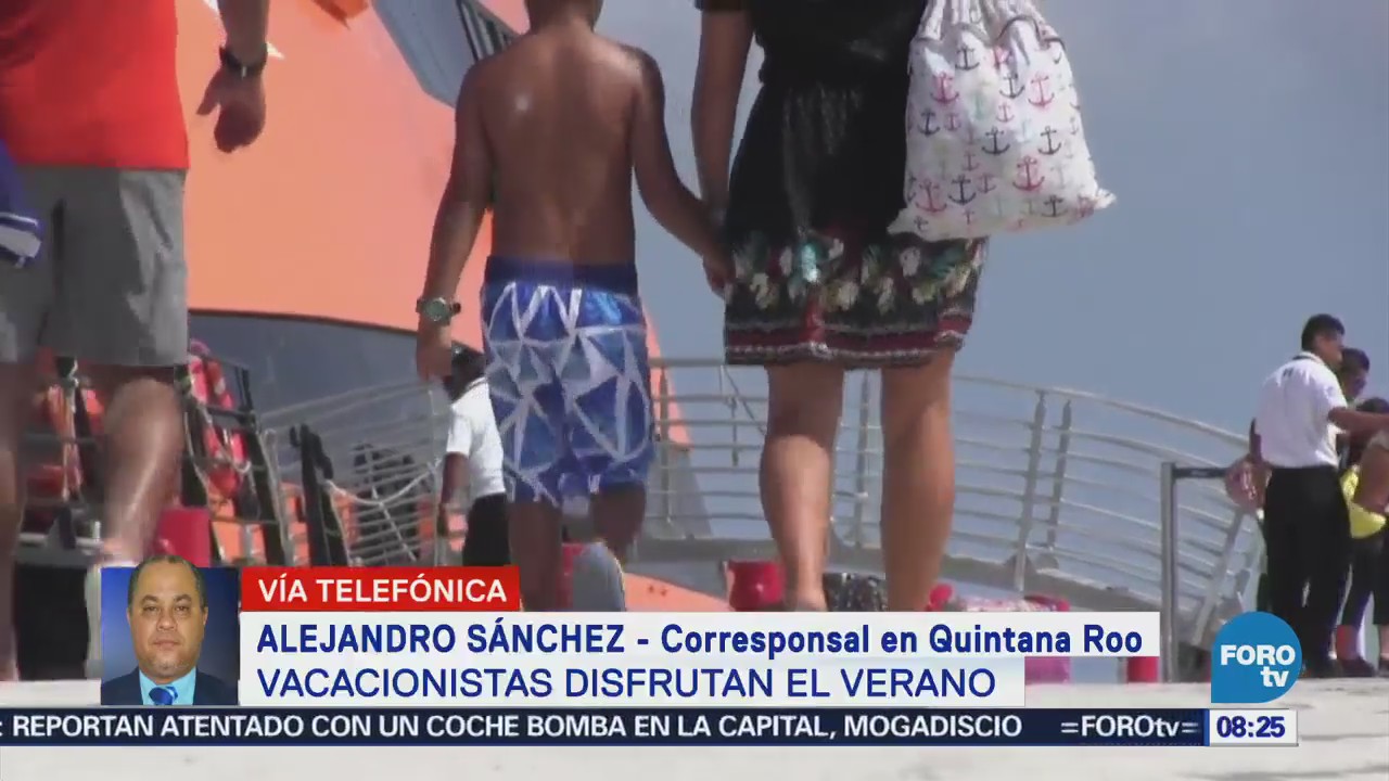 Vacacionistas Disfrutan Verano Quintana Roo