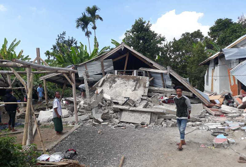 sismo indonesia deja 13 muertos y decenas heridos