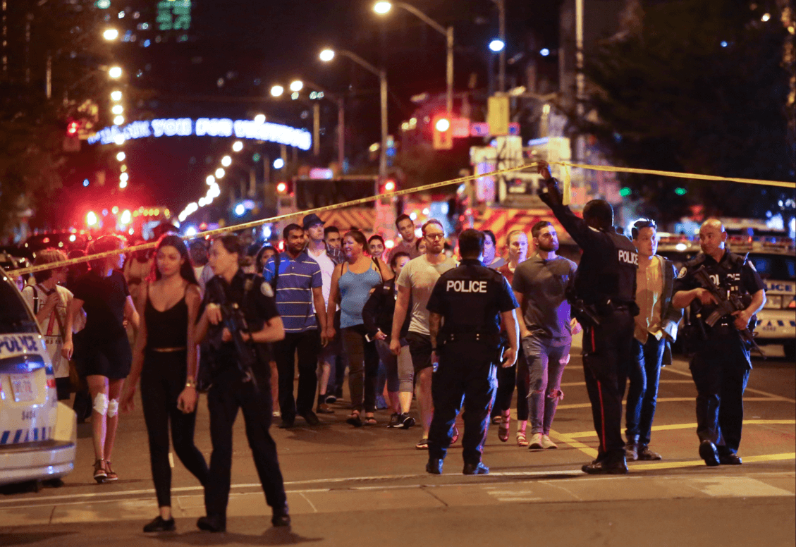 Muere una segunda víctima tras tiroteo en Toronto, Canadá