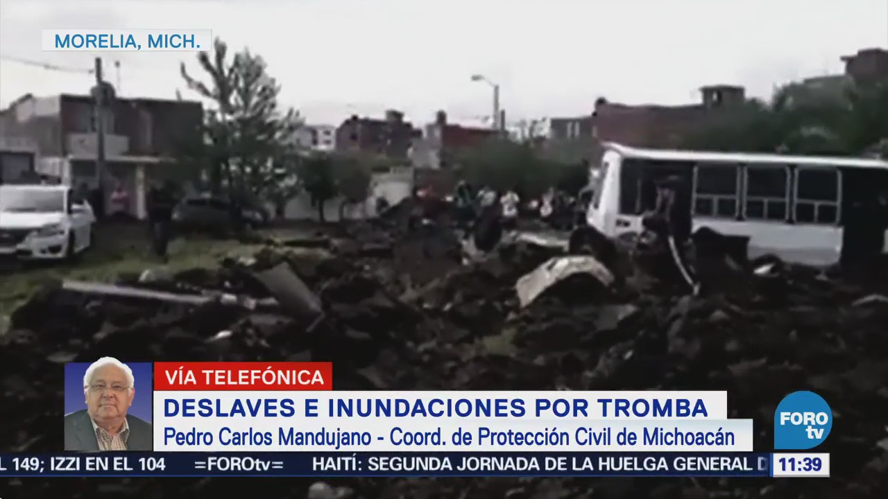 Tromba afecta casas y arrastra vehículos en Morelia