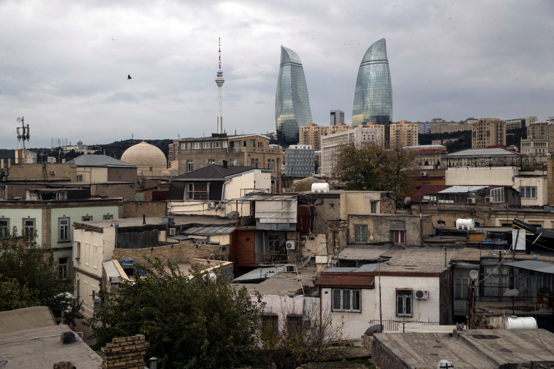 Masivo apagón deja a oscuras a casi toda Azerbaiyán