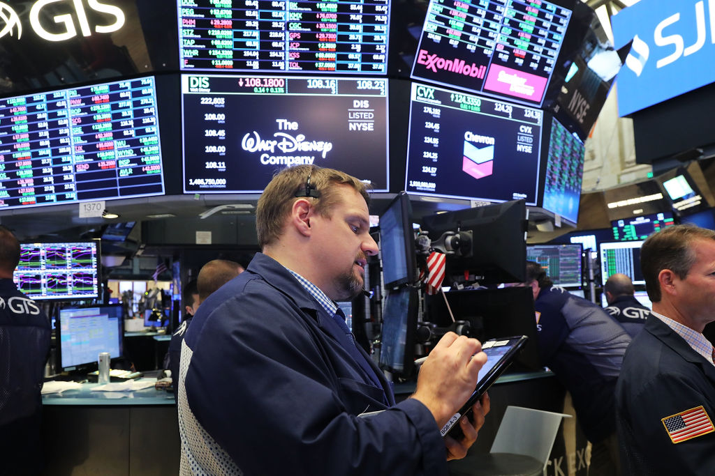 Wall Street cierra mixto y el Dow Jones avanza 0.18 por ciento
