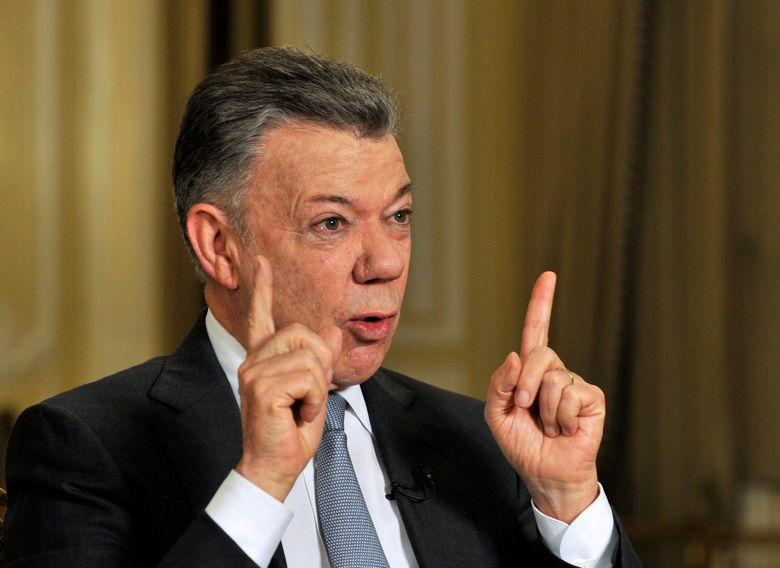 presidencia colombiana dice que acusacion maduro santos carece fundamento