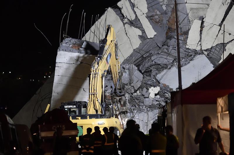 Cifra de muertos por derrumbe en Génova asciende a 35