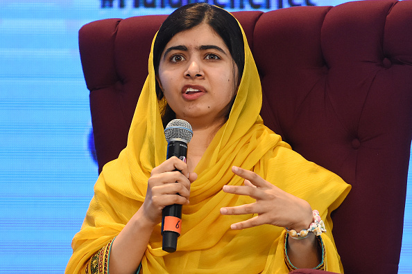 Malala pide reconstruir escuelas incendiadas en Pakistán