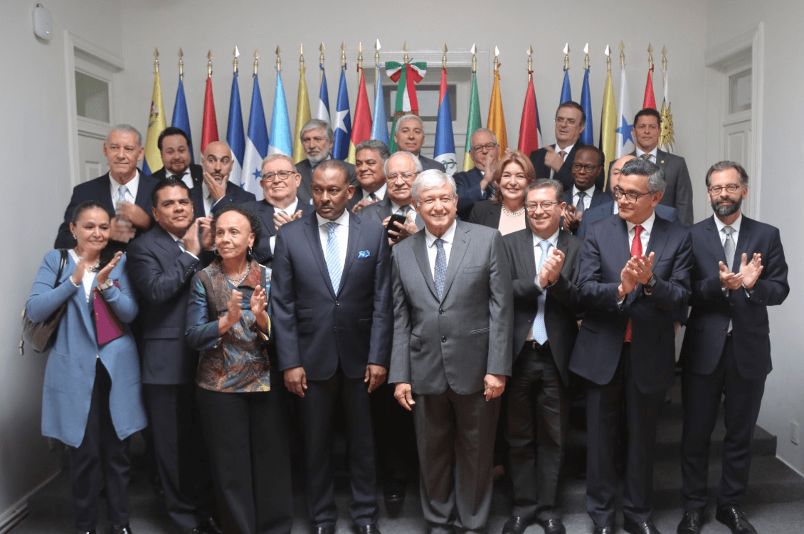 AMLO se reúne con embajadores de América Latina y el Caribe