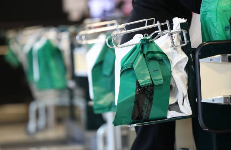 Querétaro, primera ciudad en prohibir bolsas de plástico en negocios