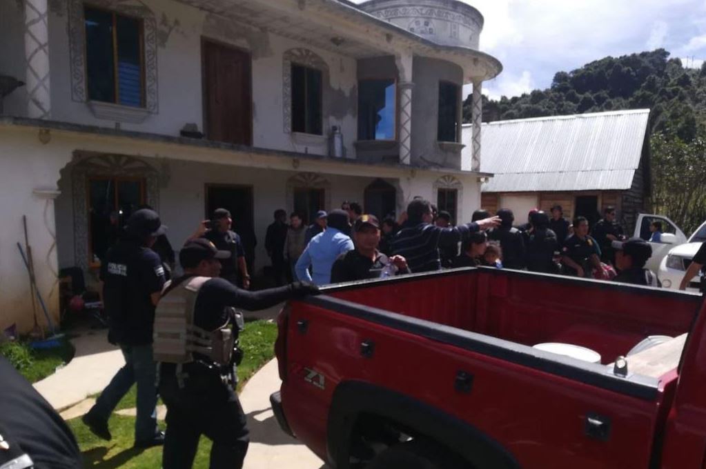 Rescatan con vida a 22 migrantes secuestrados en Chiapas