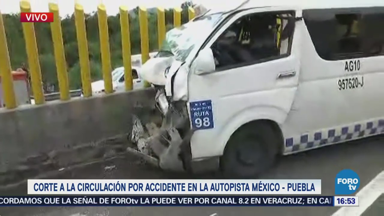 Chocan cuatro vehículos en autopista México-Puebla