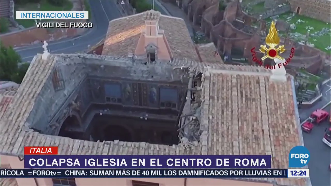 Colapsa techo de iglesia en el centro de Roma