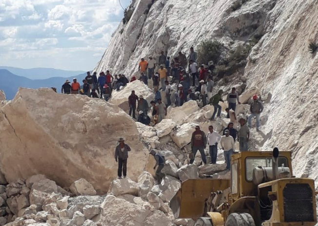 Rescatan quinto cuerpo tras derrumbe en mina de Hidalgo