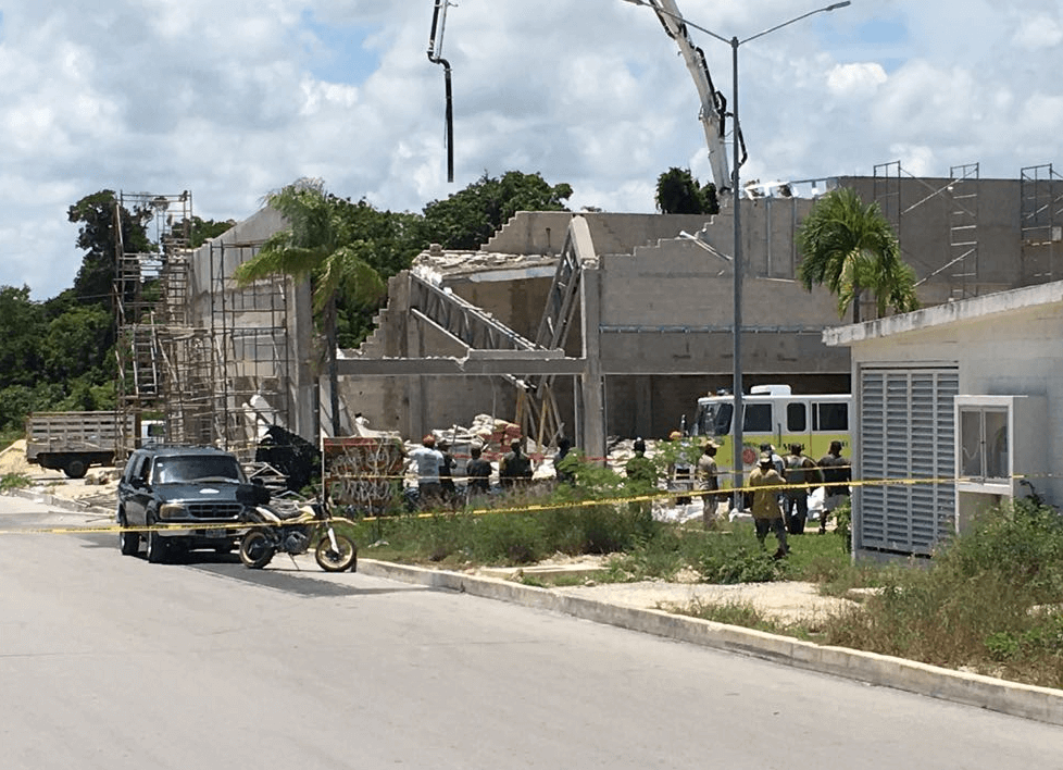 Se registra derrumbe en construcción de Puerto Morelos, Quintana Roo
