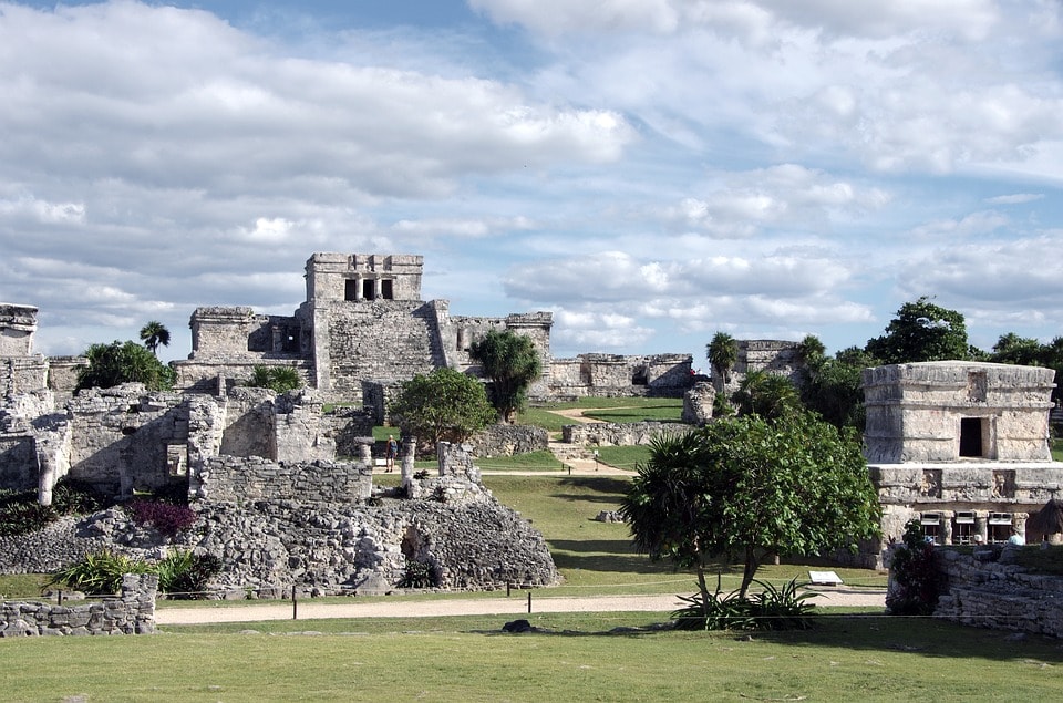 imagen-ilustrativa-estructura-maya-yucatan-mexico-colapso-civilizacion-prehispanica-ano-1000-nuestra-era