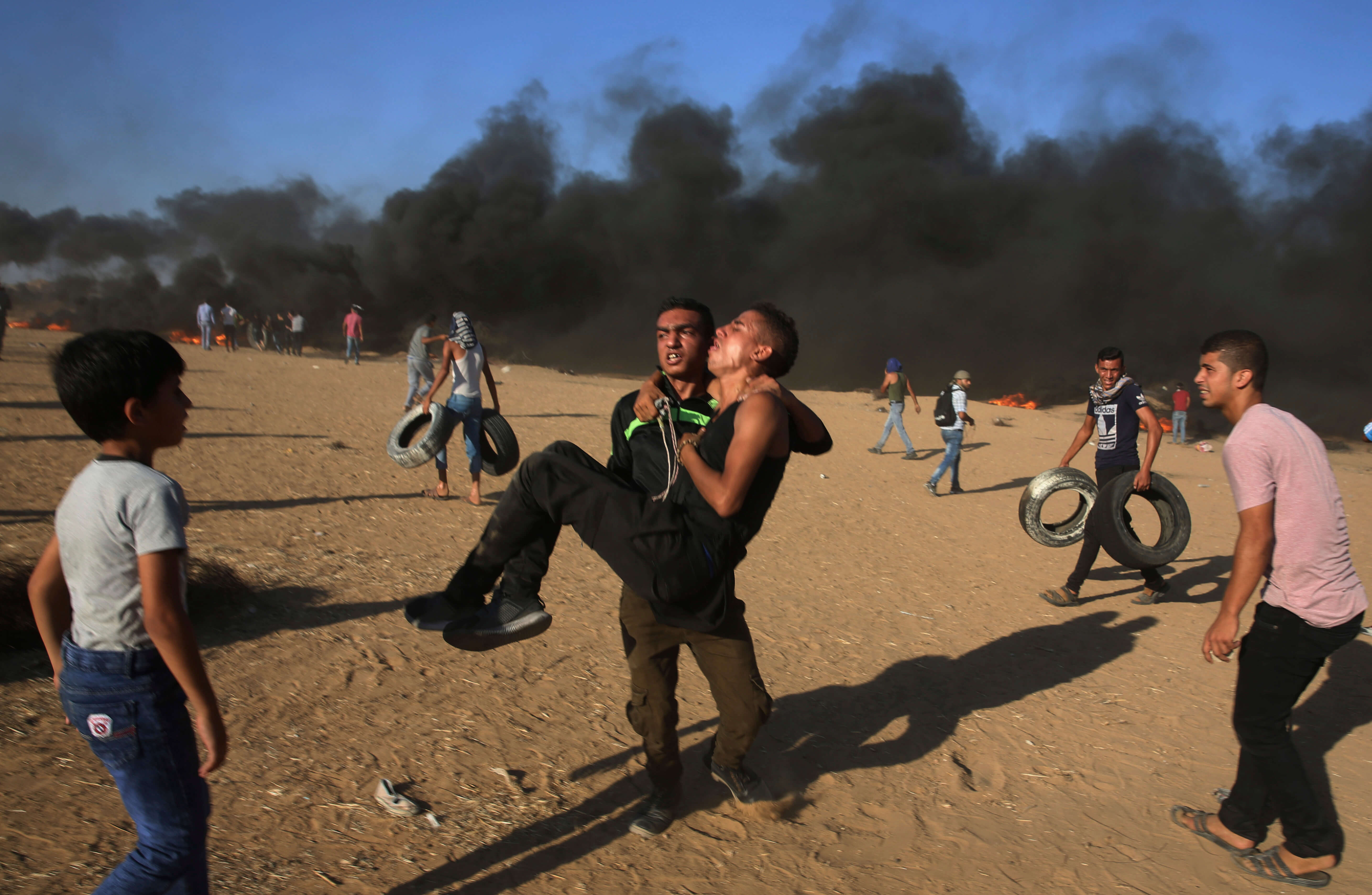 Dos palestinos muertos en nuevas protestas en Gaza
