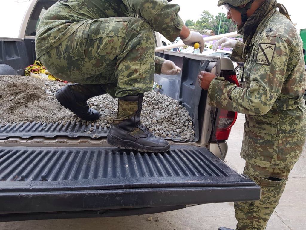 Cocaína asegurada en Chiapas, oculta en una camioneta