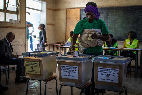 Piden a Comisión Electoral de Zimbabue resultados