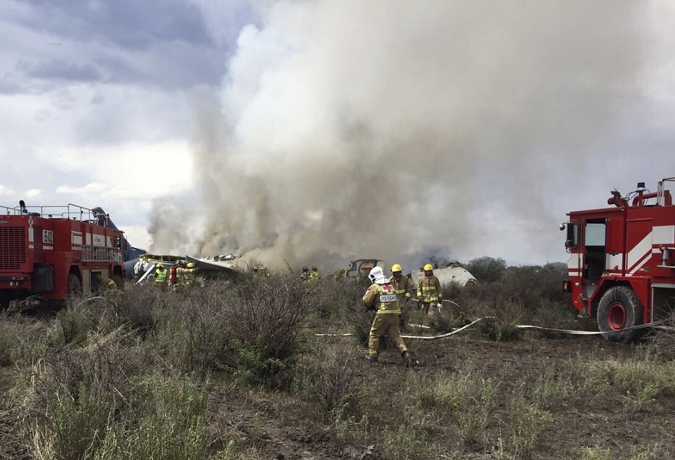Encuentran cajas negras del avión de Aeroméxico siniestrado en Durango