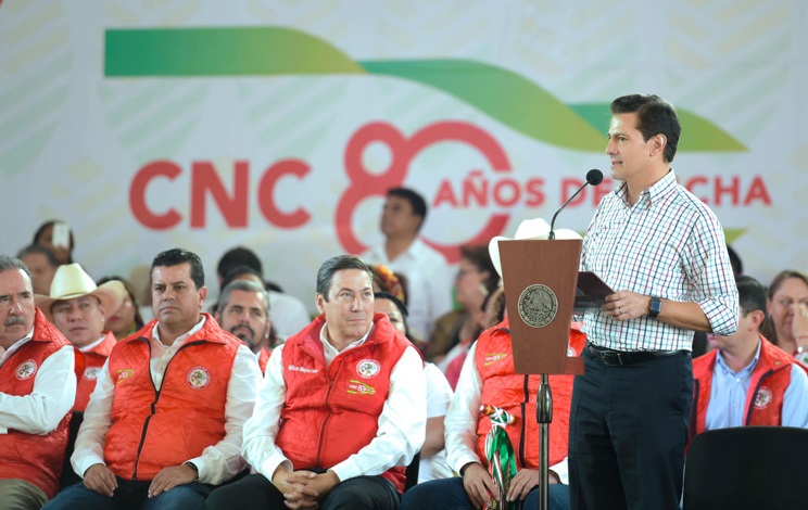 Peña Nieto celebra acuerdo comercial entre México y Estados Unidos