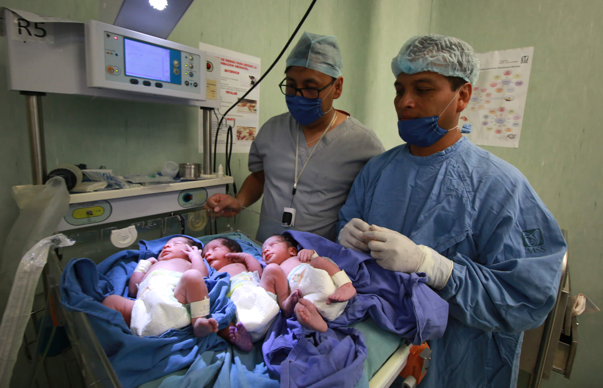 Nacen trillizas en Ocozocoautla, sexto embarazo de la madre