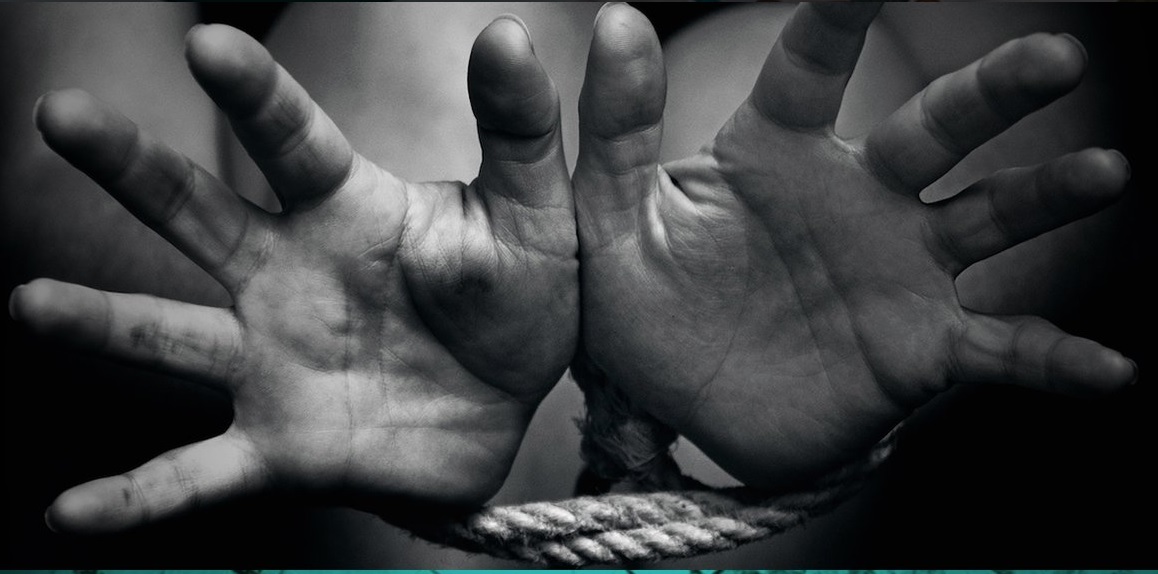 Sedena respeta libertad de cada individuo para eliminar la trata de esclavos: Cienfuegos