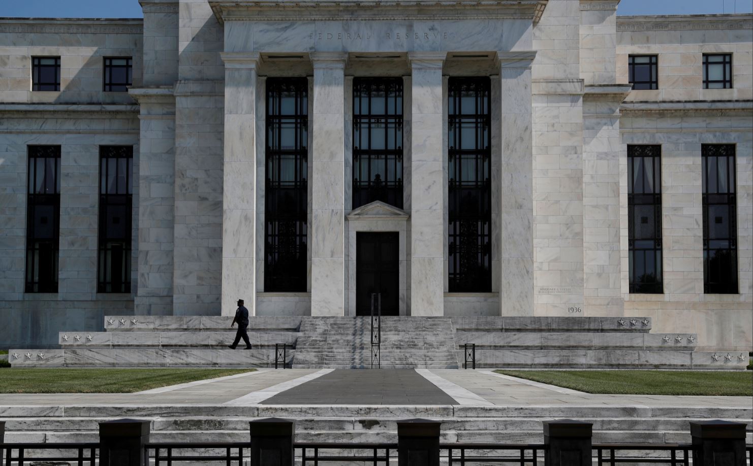 Fed mantiene tasas de interés en rango de 1.75 a 2.0%