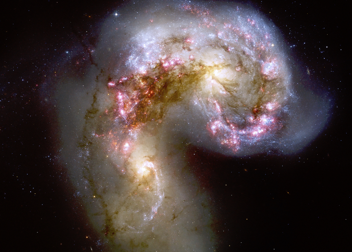 Galaxia-Monstruosa-Brote-Estelar-Universo-Astronomos