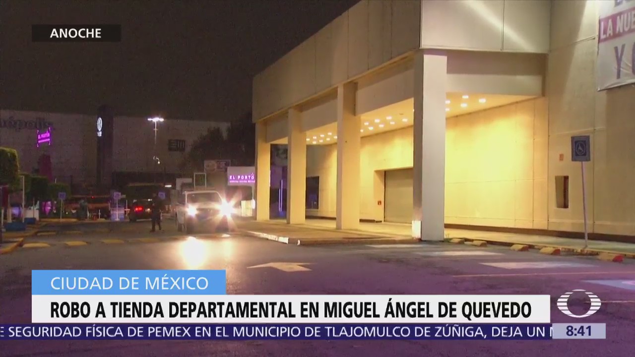 Hombres roban tienda departamental en Miguel Ángel de Quevedo