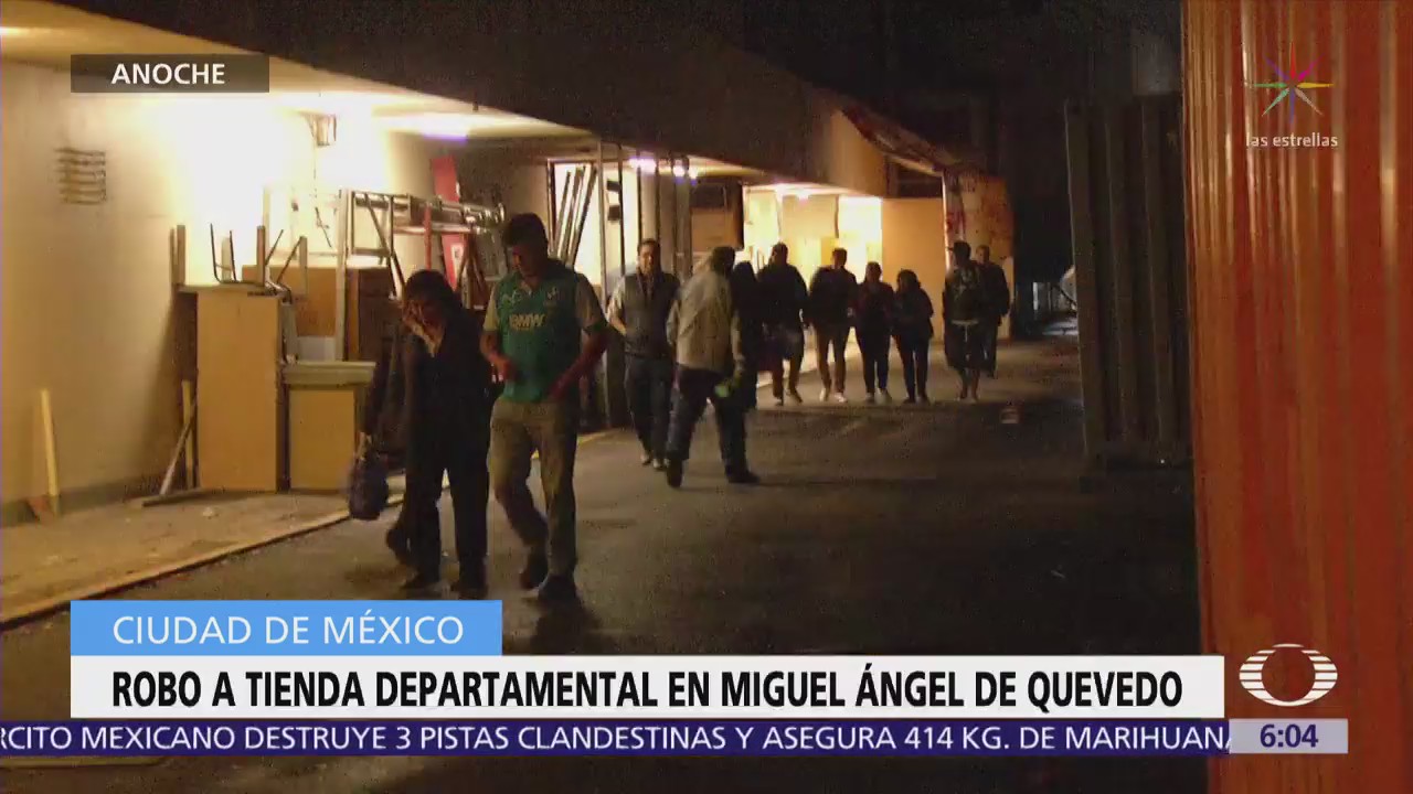 Hombres roban tienda departamental en Miguel Ángel de Quevedo, CDXM