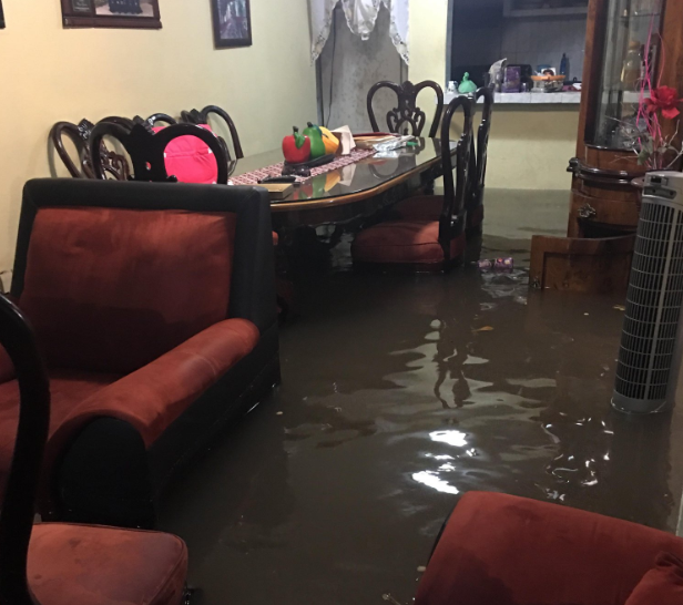 Lluvias causan inundaciones en el puerto de Veracruz