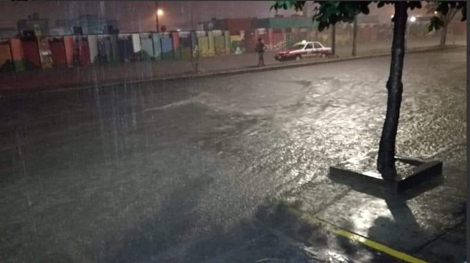 Reportan saldo blanco tras intensas lluvias en Veracruz