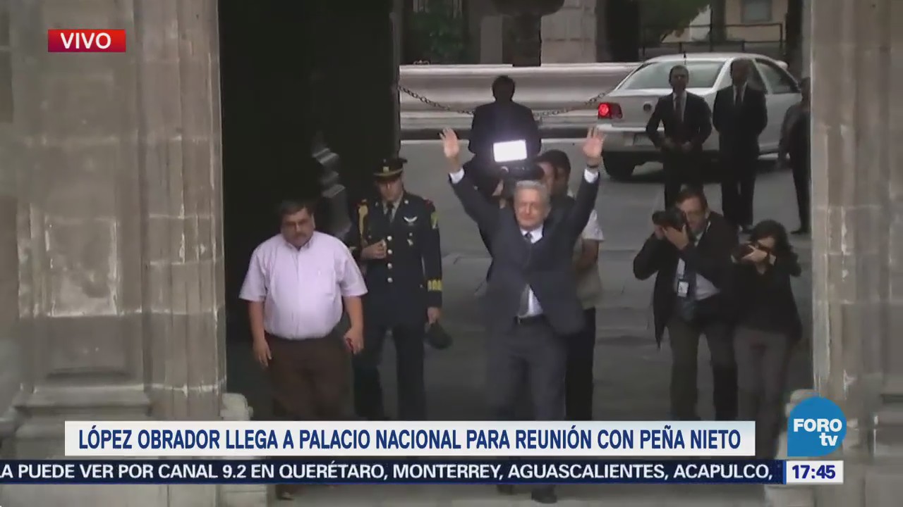 López Obrador arriba Palacio Nacional reunirse con EPN