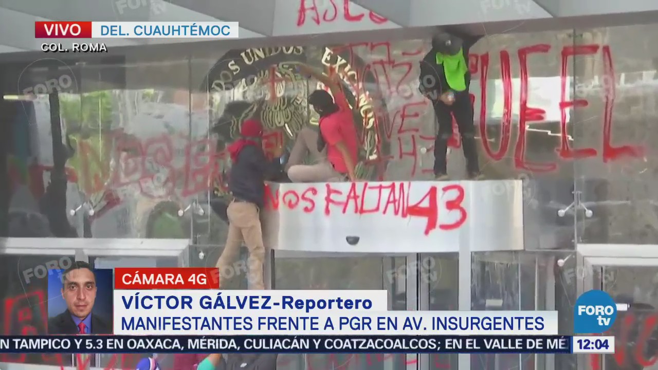 Manifestantes vandalizan instalaciones de la PGR en avenida Insurgentes