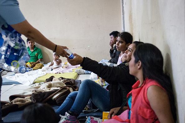 Migrantes en Piedras Negras llenan albergues en espera de asilo