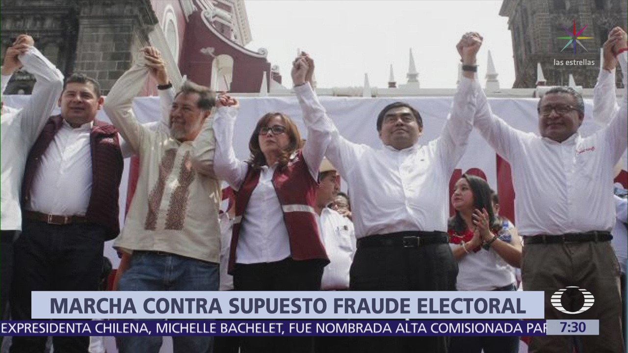 Miguel Barbosa encabeza marcha que denuncia fraude electoral