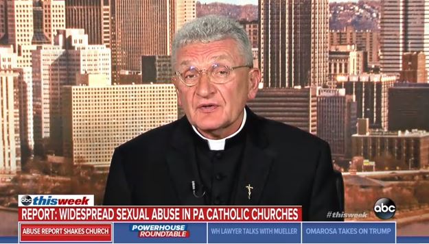 Obispo de Pittsburgh rechaza dimitir tras encubrir abusos