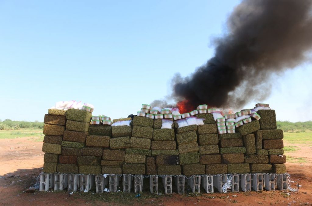 PGR incinera cinco toneladas de narcóticos en Sonora