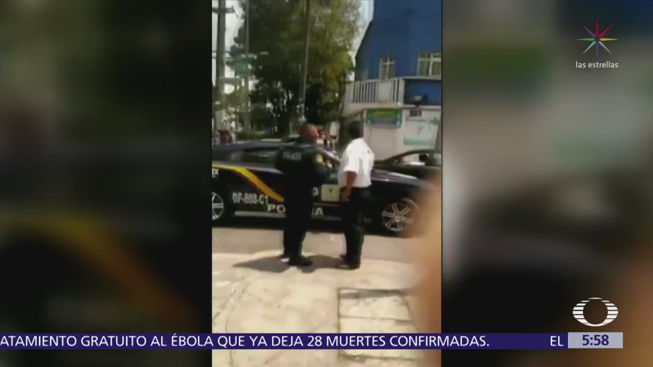 Policías de la CDMX agreden a vendedor de merengues