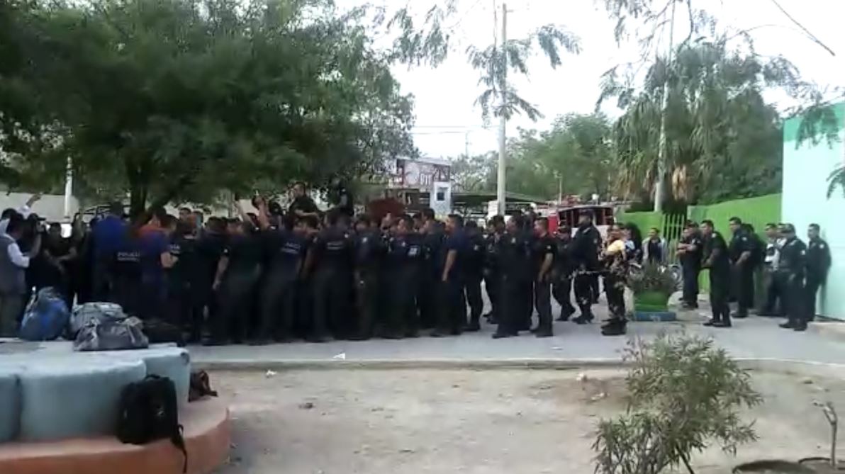 Policías de Nuevo León realizan paro de labores para destituir al titular de SSP