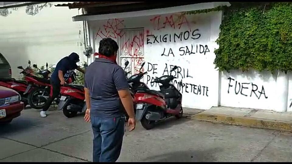 CNTE Guerrero: vandalizan oficinas educativas en Chilpancingo