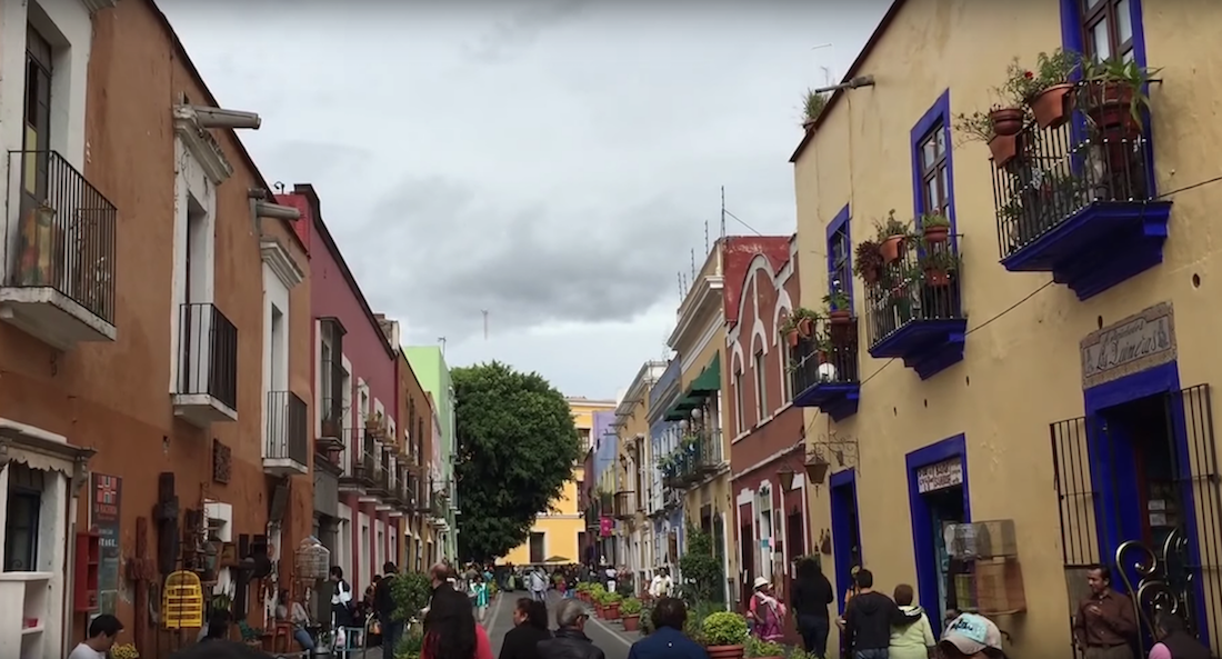 Acoso callejero será castigado en Puebla con multa y arresto