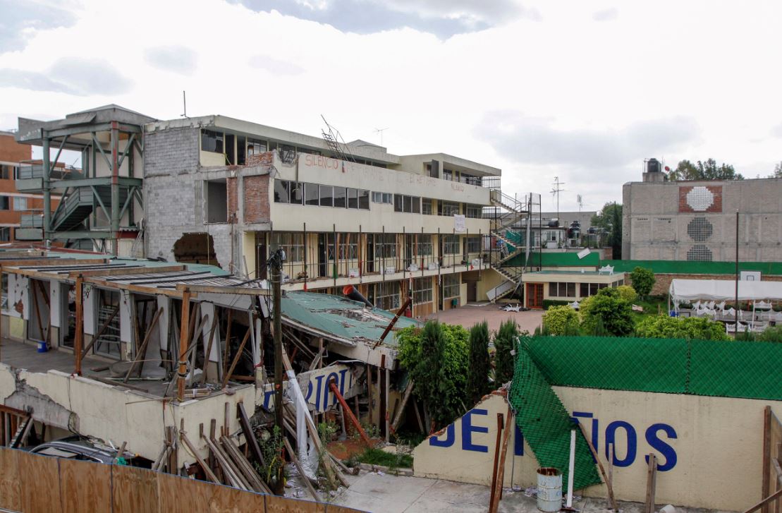 Posponen fecha de remoción de escombros del Colegio Rébsamen