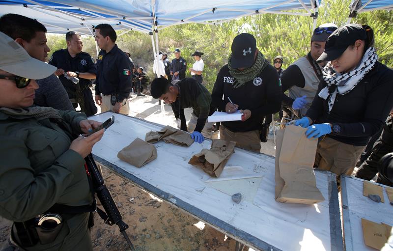 Identifican nueve cuerpos hallados en fosas del Valle de Juárez